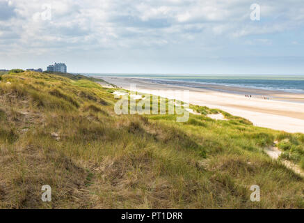 La plage de la mer du Nord belge à Blankenberge, l'écoute de De Haan Banque D'Images