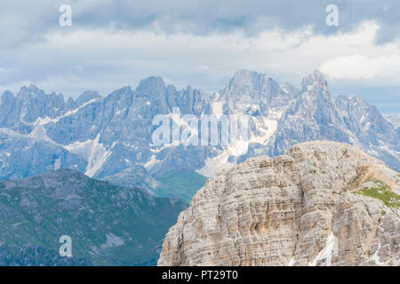 Pale di San Martino vu de Latemar, Val d'Ega / Eggental, Dolomites, Province de Bolzano, le Tyrol du Sud, Alpes italiennes, Italie Banque D'Images