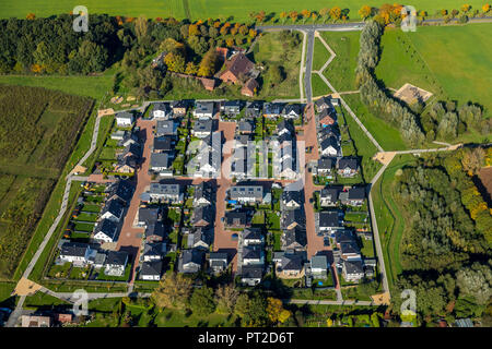 Nouvelle zone résidentielle Schulze Everding réalisé 1ère phase de construction, l'entrée de l'Eversbach-Neckartal , Hesse , Straße, pas encore réalisé l'article entre les bâtiments déjà terminé à l'Est et l'ouest, Barsener Str., Hamm Bockum-Hövel, Ruhr, Rhénanie du Nord-Westphalie, Allemagne Banque D'Images