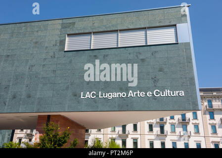 Vue sur le Centre des arts et de la Culture Museo d'Arte della Svizzera italiana LAC par l'architecte tessinois Ivano Gianola, Lugano, Lac de Lugano, Tessin, Suisse Banque D'Images