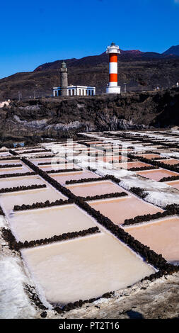 Fuencaliente Lighthouse, Faro de Fuencaliente, et de sel des mines, l'île de La Palma Canaries Espagne Banque D'Images