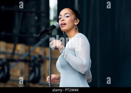 MADRID - SEP 8 : Jorja Smith (rhythm and blues singer) se produit en concert à Dcode Music Festival le 8 septembre 2018 à Madrid, Espagne. Banque D'Images