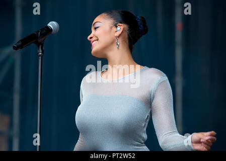 MADRID - SEP 8 : Jorja Smith (rhythm and blues singer) se produit en concert à Dcode Music Festival le 8 septembre 2018 à Madrid, Espagne. Banque D'Images