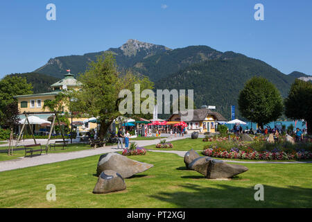 L'Autriche, l'état de Salzbourg, Salzkammergut, St.Gilgen, promenade au bord du lac Banque D'Images