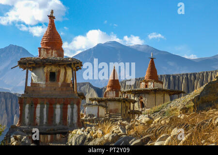 Le Népal, l'Himalaya, Mustang, Circuit de l'Annapurna, Upper Mustang Trek, Kali Gandaki, Tangye, Chorten, Banque D'Images