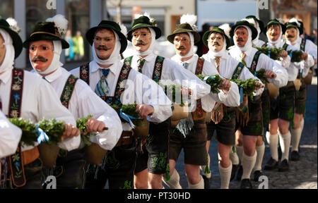Schellenrührer, Carnaval, feu d'inepties Jeudi, Mittenwald, Werdenfelser Land, Upper Bavaria, Bavaria, Germany Banque D'Images
