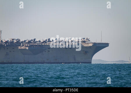 USS Ronald Reagan dans la baie de Moreton Banque D'Images