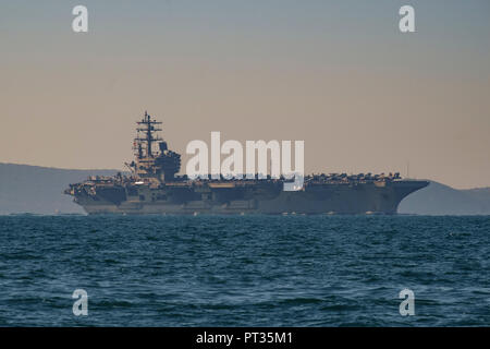 USS Ronald Reagan dans la baie de Moreton Banque D'Images