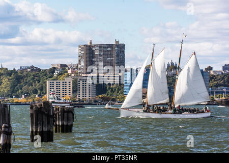 Voilier sur la rivière Hudson de New York aux ETATS UNIS Banque D'Images