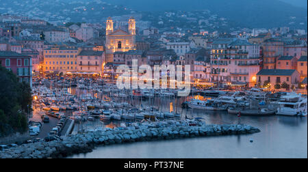 Vue sur le port de Bastia, paroisse de l'église Saint Jean-Baptiste, Haute Corse, Corse, France Banque D'Images