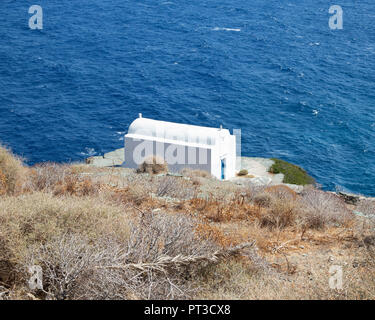 L'église de Saint Nicolas du Kastro sur l'île grecque de Sifnos dans les Cyclades Banque D'Images