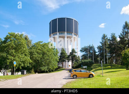 LAPPEENRANTA, FINLANDE - le 8 août 2016 : tour de l'eau (Vesitorni). L'un des plus hauts immeubles de la ville. A été construit en 1955. Banque D'Images