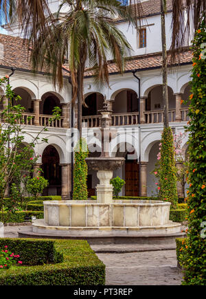 Cloître du Monastère Saint François, Quito, Équateur, la province de Pichincha Banque D'Images