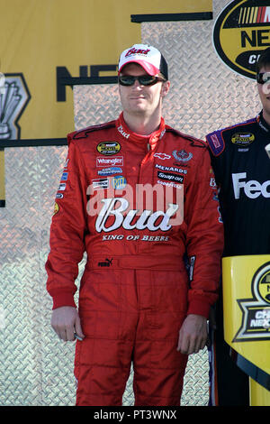 Dale Earnhardt Jr(l) est au cours de l'introduction du pilote avant la Nextel Cup Ford 400 à Homestead-Miami Speedway à Homestead, Floride le 19 novembre 2006. Banque D'Images