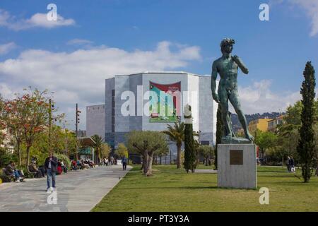 NICE, FRANCE - 23 avril 2017 : réplique de Michelangelo s David sur Promenade du Paillon à Nice, France Banque D'Images