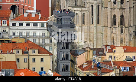 Ascenseur Elevador de Santa Justa, vieille ville de Baixa, Lisbonne, Portugal Banque D'Images