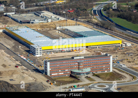 MARK 51 ° 7 sur l'ancienne usine Opel 1 salon avec l'ancien quartier général et de l'hall logistique DHL à Bochum, Ruhr, Rhénanie du Nord-Westphalie, Allemagne Banque D'Images