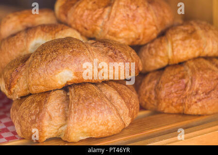 Canada, Québec, Montréal, Rue St-Denis, croissants Banque D'Images