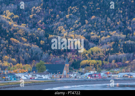 Canada, Québec, Gaspésie, Mont-Louis, vue sur la ville, l'aube Banque D'Images