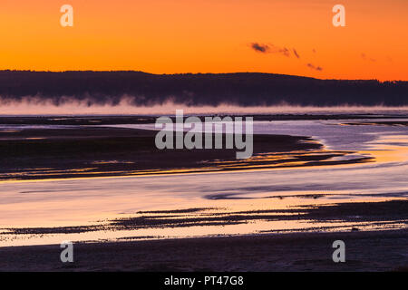 Canada, Québec , région de la Capitale-Nationale, Charlevoix, Baie St-Paul, fleuve Saint-Laurent, Dawn Banque D'Images