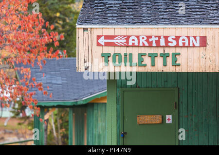 Canada, Québec, région du Saguenay-Lac Saint-Jean, Fjord du Saguenay, Ste-Rose-du-Nord, artisan toilettes Banque D'Images