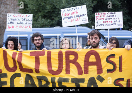 Roma, Italie. 06 Oct, 2018. La première manifestation de l'ensemble unifiée du secteur culturel italien à Rome, en présence de personnalités du monde du théâtre, du cinéma et de l'Italien Matteo Crédit : divertissement Nardone/Pacific Press/Alamy Live News Banque D'Images