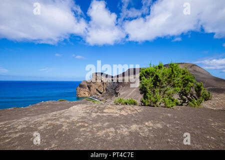 Capelinhos, Portugal. 30 juillet 2018 La côte près de l'île de Faial Capelinhos Banque D'Images