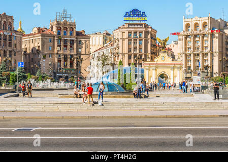 Kiev, Ukraine - 22 septembre, 2018 : Une promenade dans le centre de Kiev, Khreshchatyk, Place de l'indépendance. Banque D'Images