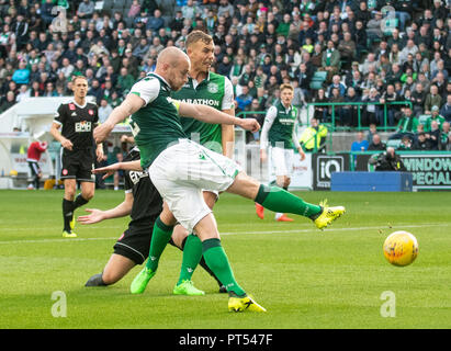 Edinburgh, Royaume-Uni. 6 octobre 2018. Scottish Premiership - Hibernian v Hamilton Academicals, Edinburgh, Midlothian, UK. 06,10, 2018. Hibs' Pic montre : defender, David Gray, pousses comme Hamilton Academicals thrash Hibs par 6 buts à 0 au stade de la route de Pâques, Édimbourg Crédit : Alamy/Ian Jacobs Crédit : Ian Jacobs/Alamy Live News Banque D'Images