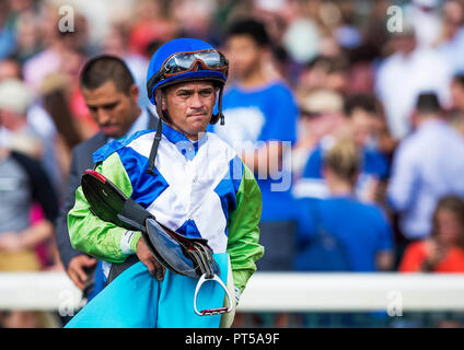 Lexington, Kentucky, USA. 6 Oct, 2018. 06 octobre 2018 : Javier Castellano après ne pas gagner une enquête à l'Hippodrome de Keeneland, 05 octobre 2018 à Lexington, Kentucky. Evers/ESW/CSM/Alamy Live News Banque D'Images