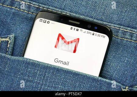 Montréal, Canada - 4 octobre 2018 : Google Gmail app sur s8 écran. Gmail est un service de courriel gratuit par Google. Google est une société de technologie américaine w Banque D'Images