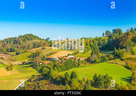 Village isolé à Karlovac county, Croate Campagne, Vue Panoramique Banque D'Images