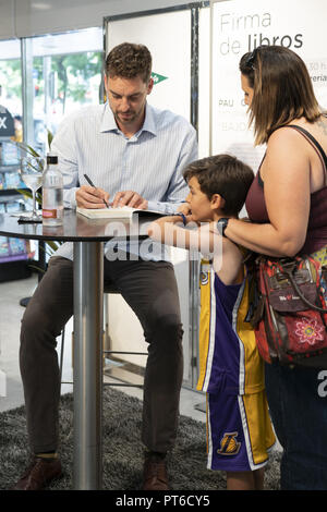 Pau Gasol fait la promotion de son nouveau livre "sous la Hoop' de Madrid comprend : Pau Gasol Où : Madrid, Espagne Quand : 05 septembre 2018 Credit : Oscar Gonzalez/WENN.com Banque D'Images