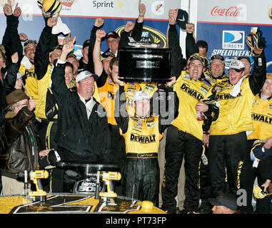 Matt Kenseth célèbre remportant la pluie NASCAR Daytona 500 raccourcie à Daytona International Speedway de Daytona Beach, Floride le 15 février 2009. Banque D'Images