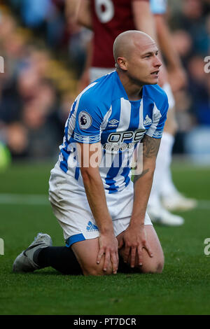 Burnley, Royaume-Uni. 6 octobre 2018. Aaron Mooy de Huddersfield Town au cours de la Premier League match entre Burnley et Huddersfield Town à Turf Moor le 6 octobre 2018 à Burnley, en Angleterre. (Photo de Daniel Chesterton/phcimages.com) : PHC Crédit Images/Alamy Live News Banque D'Images