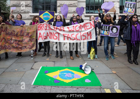 Londres, Royaume-Uni. 7 octobre 2018. Les femmes brésiliennes sur l'élection nationale de protestation contre jour Bolsonaro Jaďr,. Crédit : Guy Josse/Alamy Live News Banque D'Images