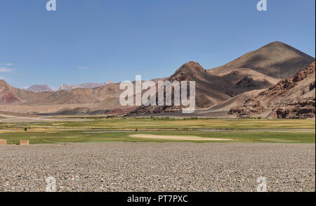 Madyan Valley et le Murghab (Hotan) qui traverse la vallée, District de Murghab, Pamir, Haut-badakhchan, Tadjikistan Banque D'Images