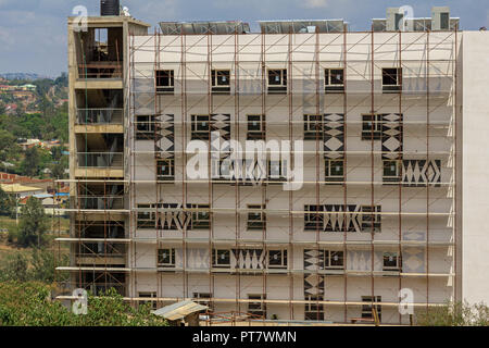 KIGALI, RWANDA - octobre 23,2017 Kiyovu : Il s'agit d'un nouvel immeuble de bureaux modernes sur KN 3 Road,qui est encore en construction. Banque D'Images