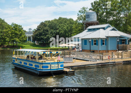 Sassagoula River Cruise ferry qui mène de Port Orleans Riverside Resort de Walt Disney World, Orlando, Floride. Banque D'Images