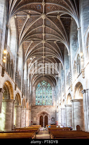 La nef à l'Ouest, Cathédrale de Hereford, Herefordshire, Angleterre, Royaume-Uni Banque D'Images