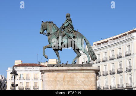 Monument à Charles III sur la Puerta del Sol à Madrid. Espagne Banque D'Images