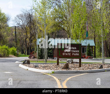 Pavillon d'entrée au parc d'état de Sportif de Yakima, Yakima, Washington Banque D'Images