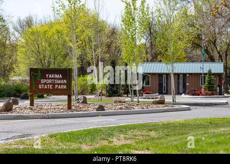 Pavillon d'entrée au parc d'état de Sportif de Yakima, Yakima, Washington Banque D'Images