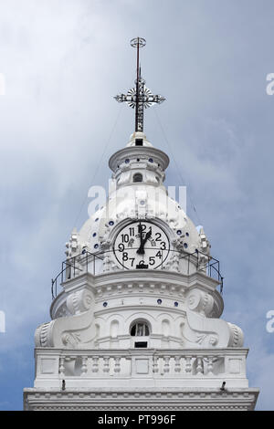 Église Santo Dominigo tour de l'horloge, Plaza del Santo Dominigo, UNESCO World Heritage Centre Quito Equateur Banque D'Images