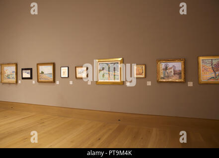 London,UK,8 octobre 2018, le photocall Bonhams,Cat's Birthday Party a lieu à New Bond Street. La fête d'anniversaire, un chef-d'œuvre très importante par l'artiste français Léonard Foujita mène la vente. Il est estimé à 300 000 €,900,000-1. Autres faits saillants ::Francis Picabia, L'église de Montigny, effet d'automne, Georges Rouault, clown de profil, et Joan Miró, Femme, étoile. La vente a lieu le 11 octobre à 17h00. Credit : Keith Larby/Alamy Live News Banque D'Images