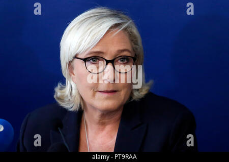 Rome, Italie. 8 octobre, 2018. Marine Le Pen, Matteo Salvini. Roma, Italia. 05Th Oct, 2018. Le président du Rassemblement National Marine Le Pen Roma 08/10/2018. Convegno Crescita economica e prospettive sociali in un'Europa delle Nazioni. Rome, le 8 octobre 2018. Débat sur la croissance économique et sociale dans l'Europe de prospectives des Nations Unies. Foto Samantha Zucchi Insidefoto insidefoto Crédit : srl/Alamy Live News Banque D'Images