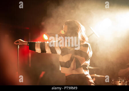 Danemark, copenhague - le 7 octobre 2018. Le chanteur et compositeur anglais Blackery Emma effectue un concert live à bêta dans Copenhague. (Photo crédit : Gonzales Photo - Ewa Godd). Gonzales : Crédit Photo/Alamy Live News Banque D'Images