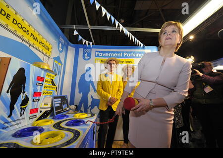 Glasgow, Royaume-Uni. 8 octobre 2018. Nicola Sturgeon MSP - Premier ministre et leader du Parti nationaliste écossais, SNP Conférence nationale annuelle du SECC. Crédit : Colin Fisher/Alamy Live News Banque D'Images