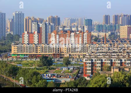 Iew sur zone urbaine. Changchun est la capitale de la province de Jilin. Changchun a une population totale de 7 674 439 sous sa juridiction. Banque D'Images