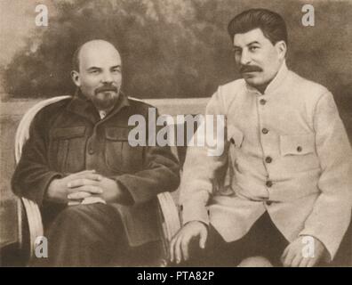 'Lénine et Staline à Gorki (près de Moscou), 1922', (1939). Créateur : Inconnu. Banque D'Images